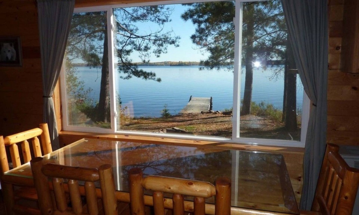 Ely Cabin | Moose Track Adventures Resort