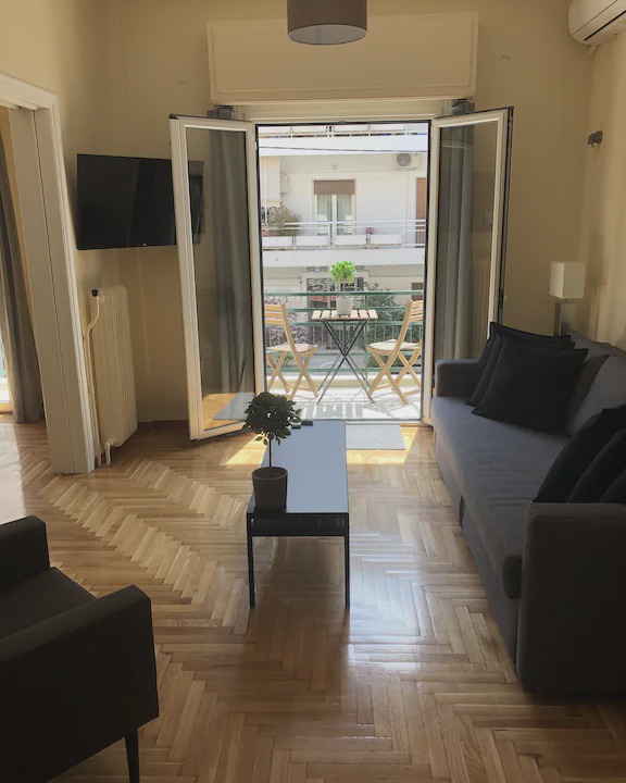 Ampelokipoi House | Newly Updated Charming Flat Steps From Metro