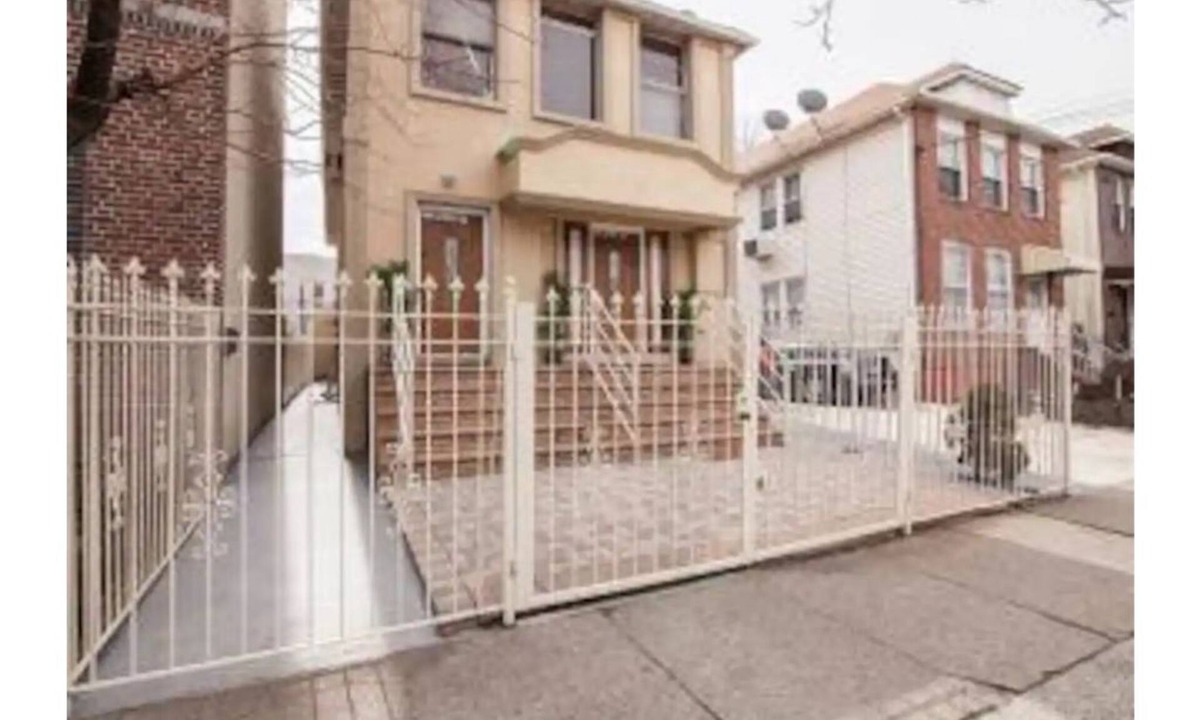 East Flatbush House | NYCHaven1:
