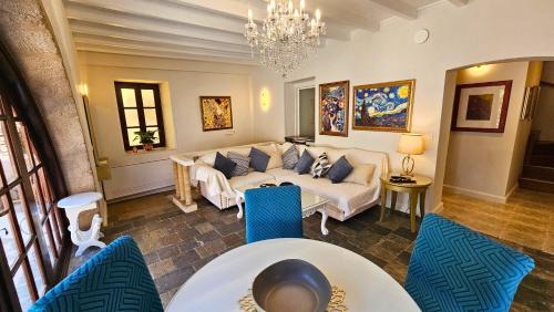 Rhodes Old Town Villa | Old Town Pearl
