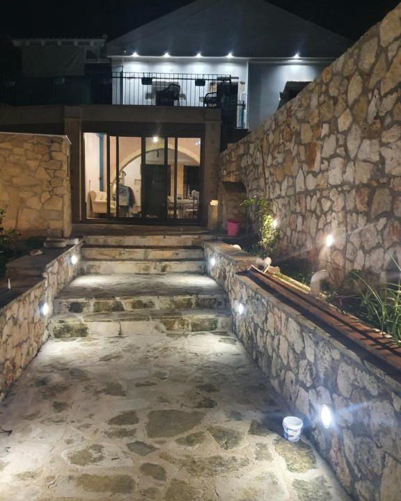 Kokkinon Khorion Bed & Breakfast | old zorbas place