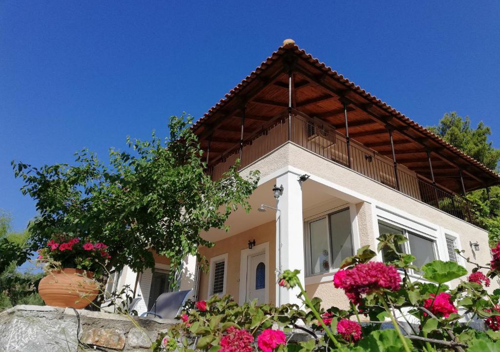 Gythio Villa | Olea Escape Villa in an Olive Estate