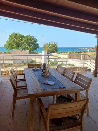 Stavros House | On the Beach