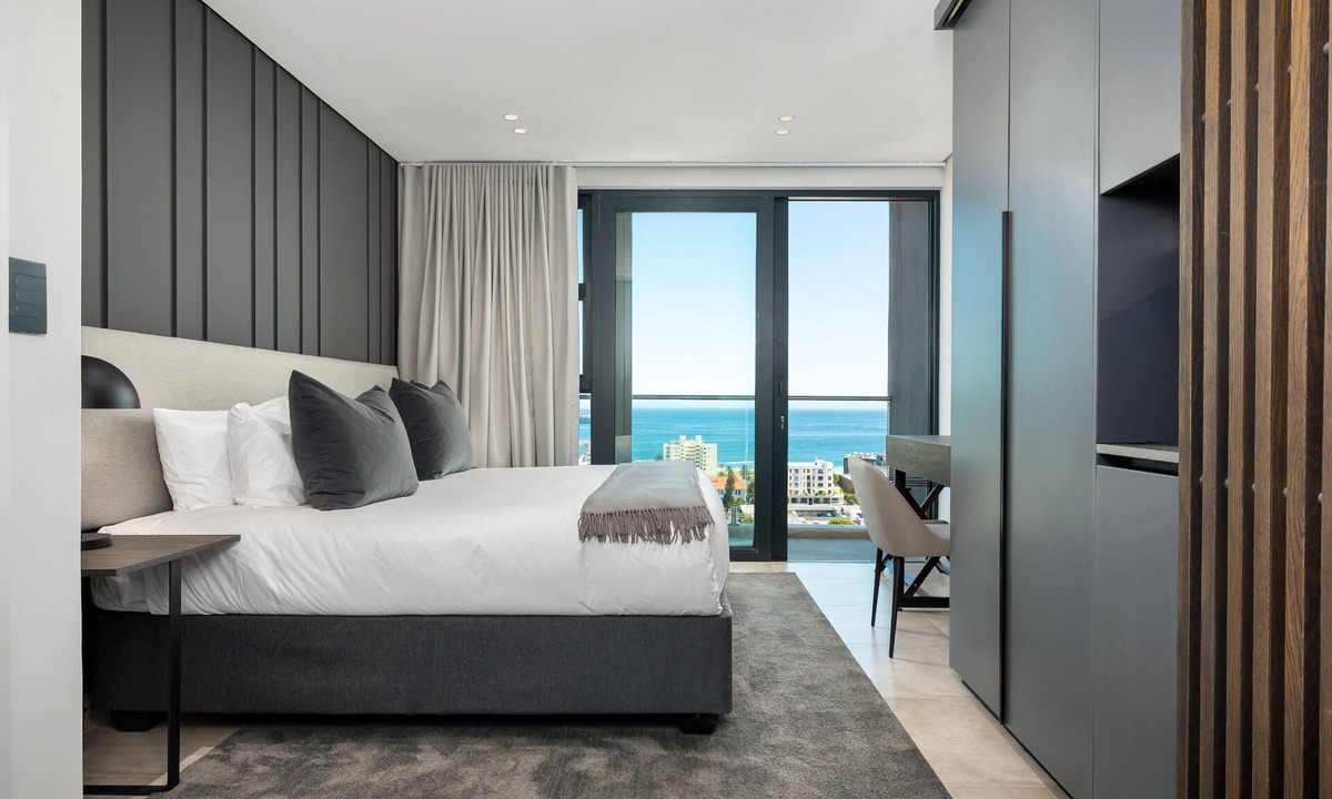 Sea Point Apartment | One Calais | Balcony | Sea Views