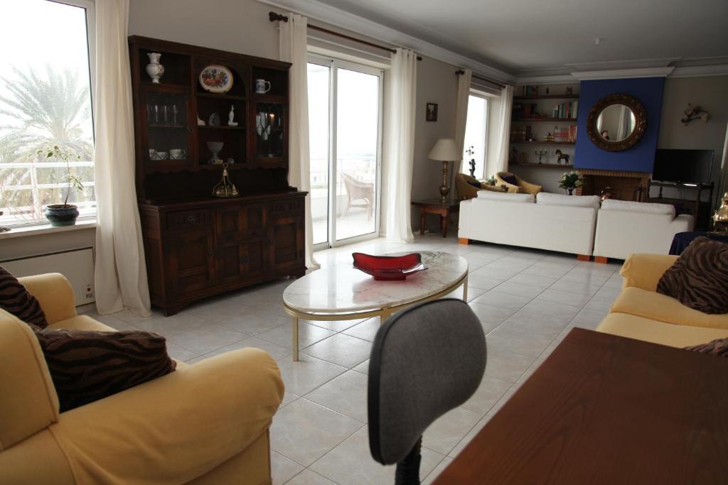 Petaloudes Apartment | One flat-one floor-ONLY FAMILIES ALLOWED