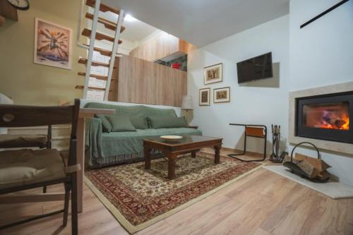 Almopia Apartment | Orma cozy haven