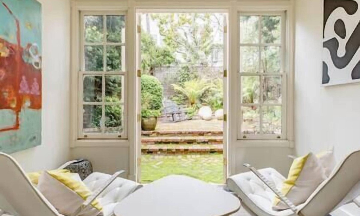 Pacific Heights Apartment | Pacific Heights Victorian Garden Studio