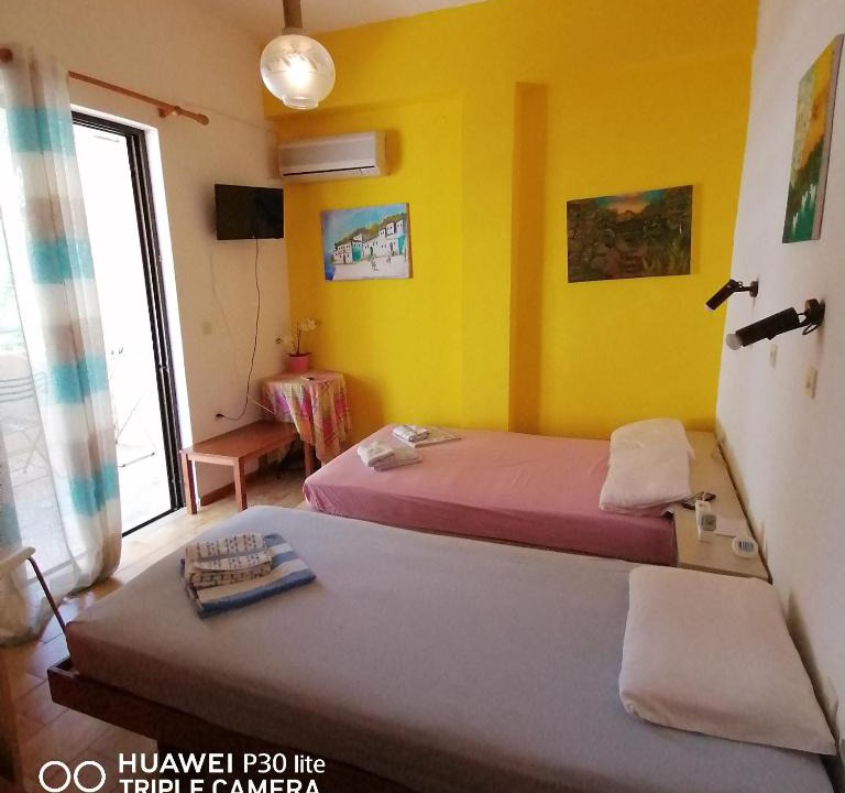 Tolo Apartment | Pavlaras Studios