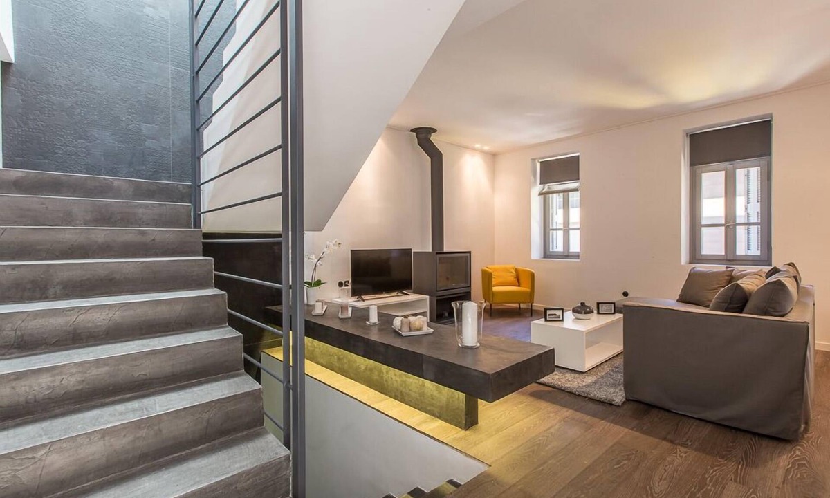 Kerameikos Hostel | Pink Mango Hostel