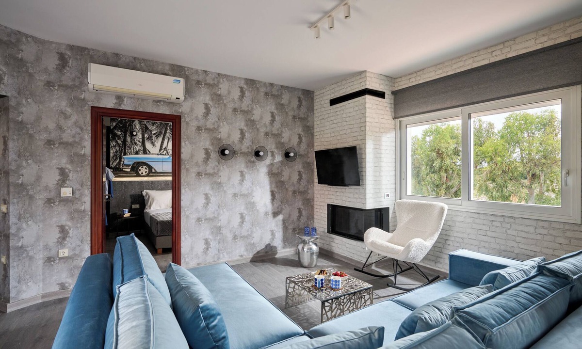 Kalathas Villa | Private heated pool+kids area *20min walk Kalathas beach *15min walk to tavernas