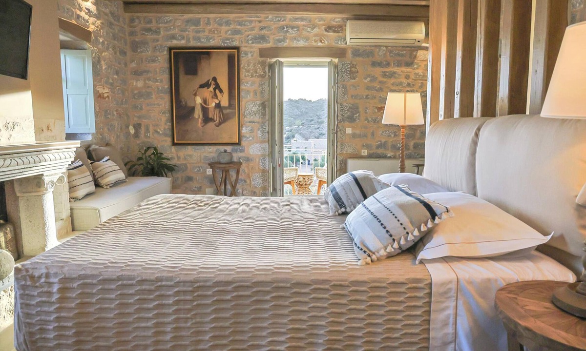 Itilo Hotel | Queen Suite with Panoramic Sea View | Akrolithi Guesthouse