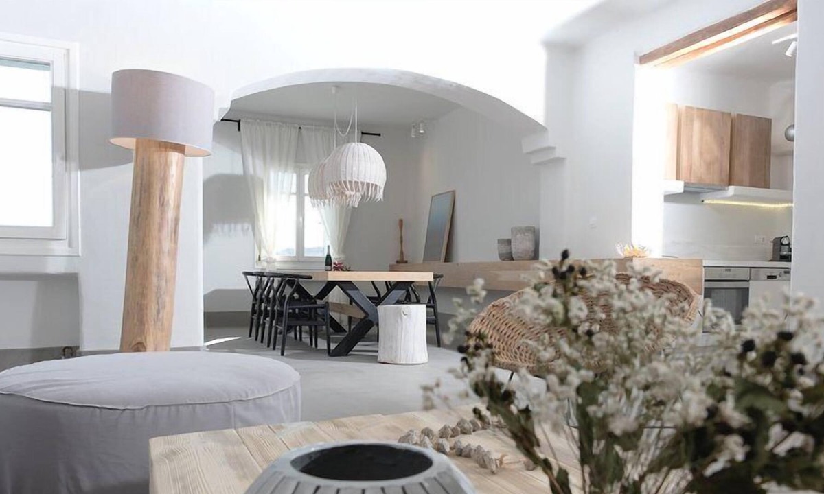 Mykonos Villa | R 3425 Villa Jaeger Agios Lazaros With Bathroom Amenities , Magnifying Mirror & Walking closet.