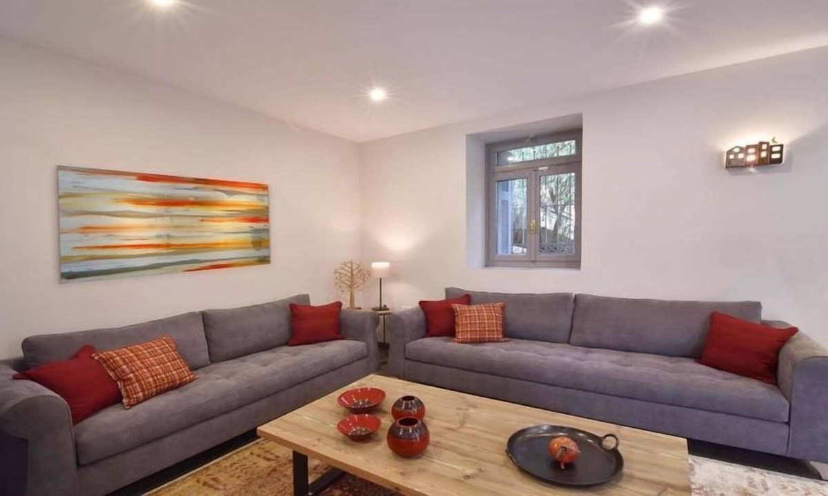Filopappou Villa | R 963 Villa Cletus Philopappou with 65-inch flat-screen TV, Jetted bathtub & Fireplace.
