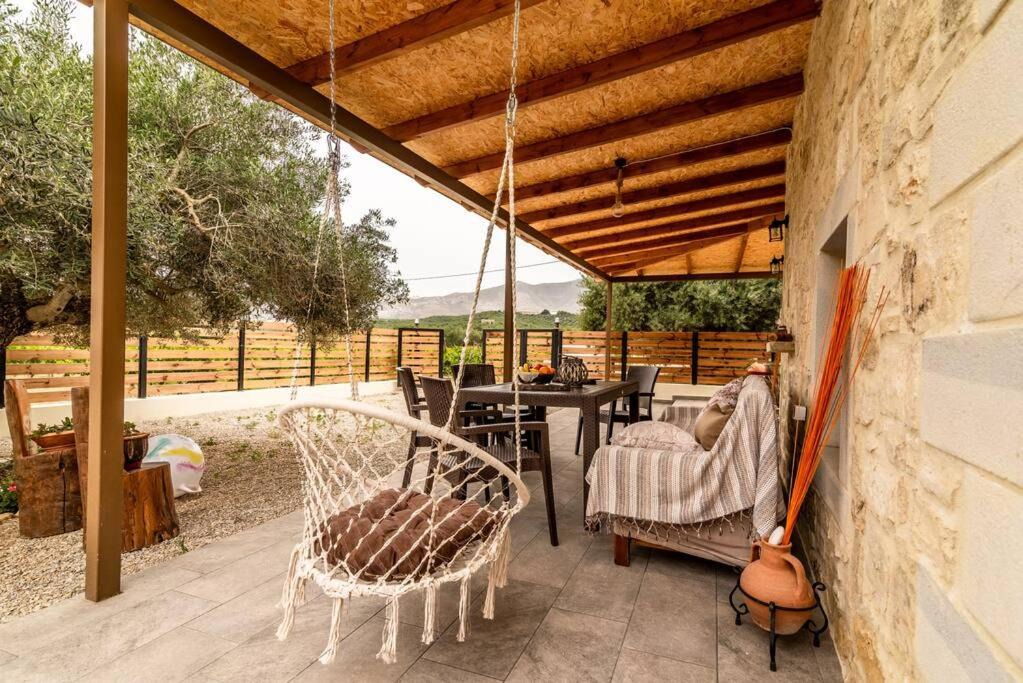 Mires House | Relaxing StoneHouse Kamara with Jacuzzi