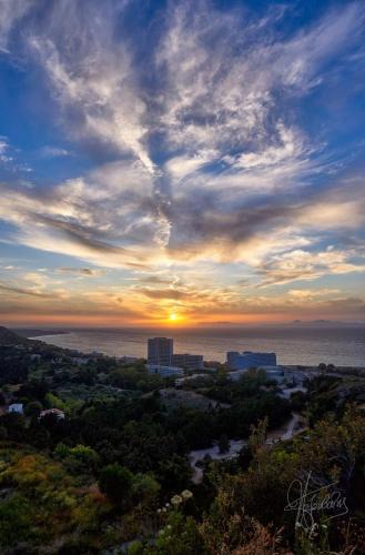 Petaloudes Apartment | Rhodes SkyLine Suites