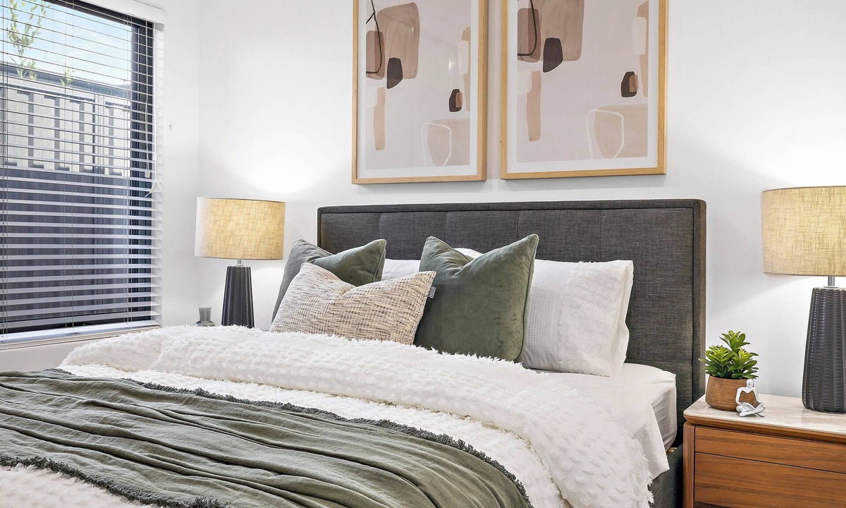 Victoria Park Villa | Side by Side New Luxe Homes