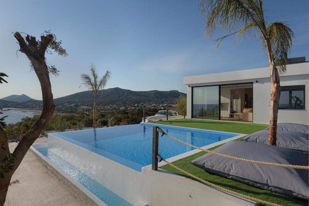 Lavreotiki Villa | Sounio Black Villa