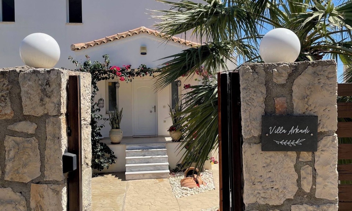 Tragaki Villa | Spacious villa with panoramic sea views and private pool
