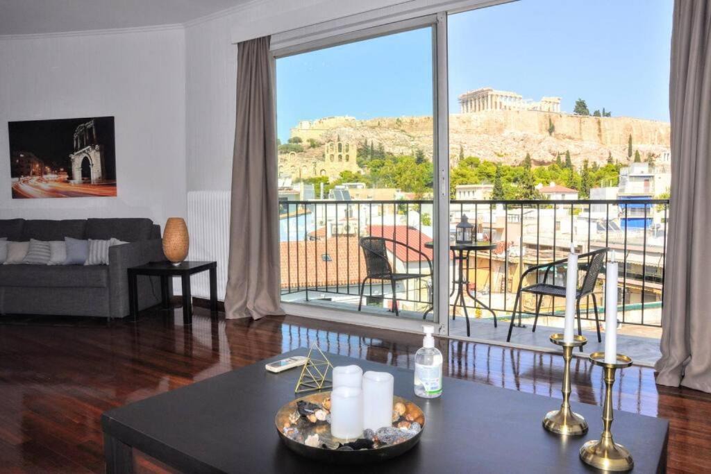 Anafiotika Apartment | Spectacular Acropolis view apartment