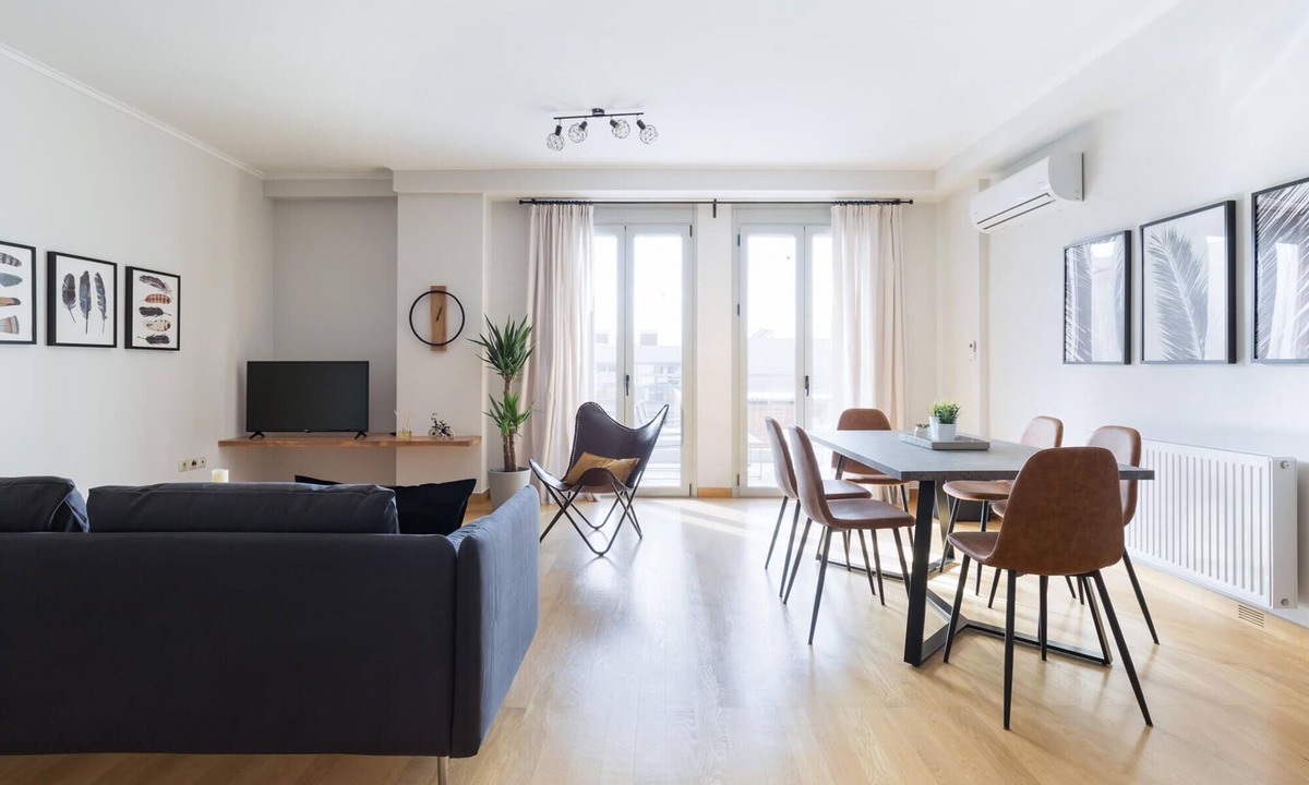 Psirri Apartment | Stylish and Spacious Apartment in Thiseio