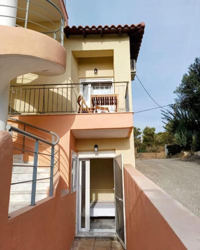 Gerakini Apartment | Sun, Sea & Zest, 100m to beach!