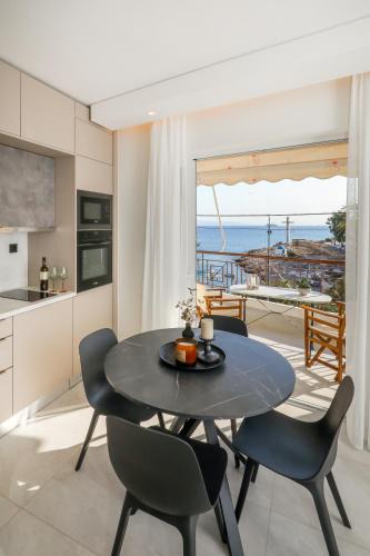 Peiraiki Apartment | Sunny Seaside Cozy Home