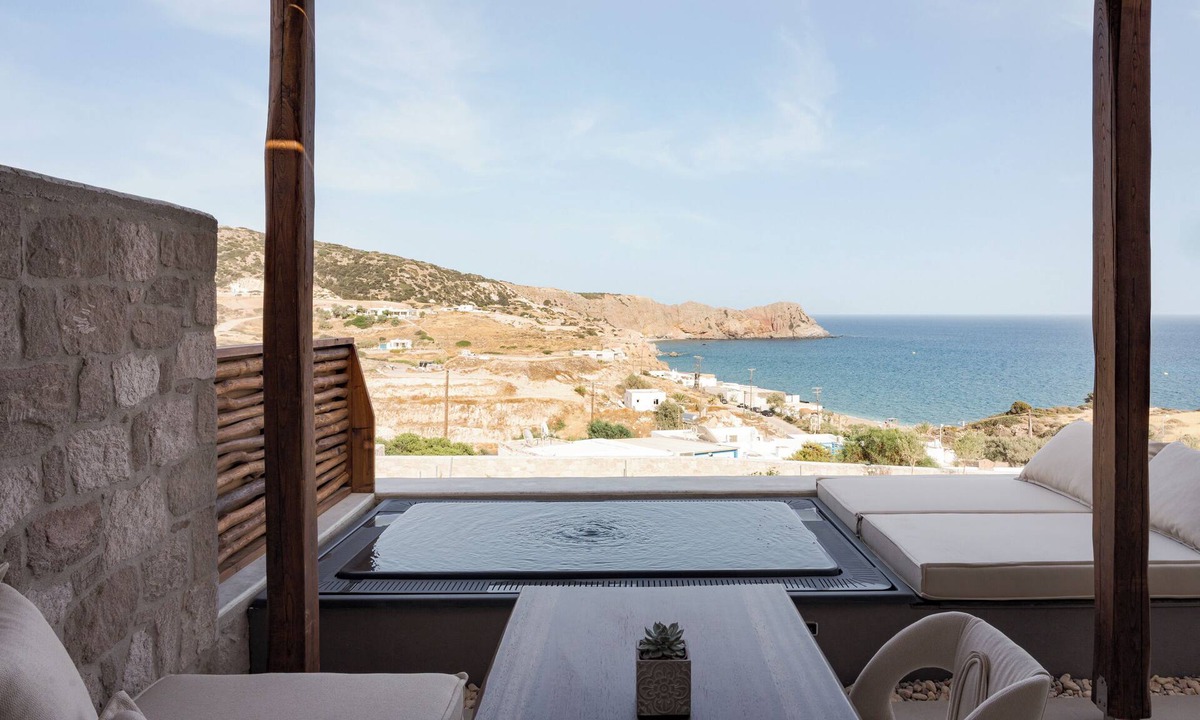 Milos Hotel | Superior Suite by Horizon Suites Milos