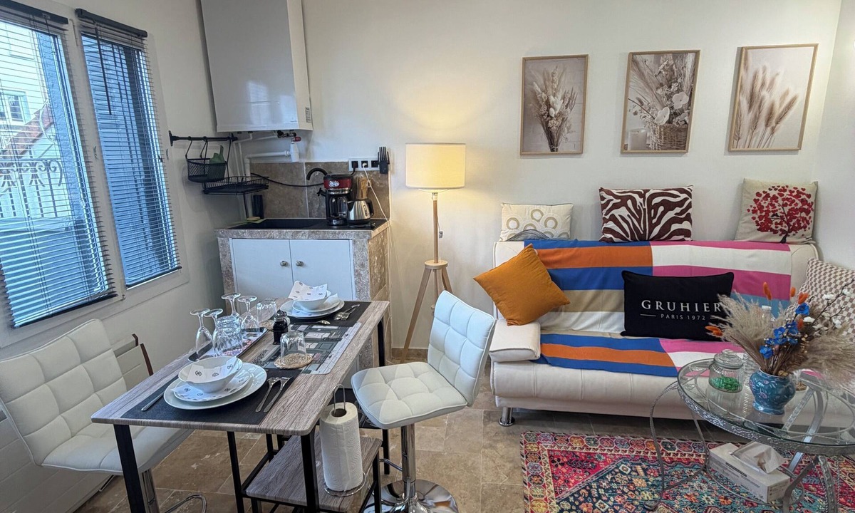 Rueil-Malmaison Apartment | The 13 th💫