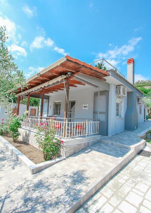 Nea Iraklitsa House | The House of Olive Trees