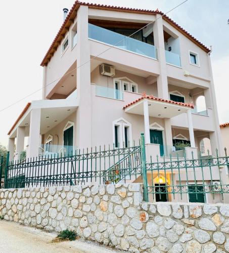 Korfos Apartment | The mulberry apartment