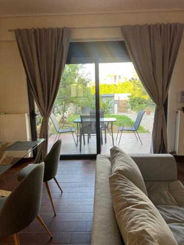 Nea Makri House | The Nea Makri Hideaway