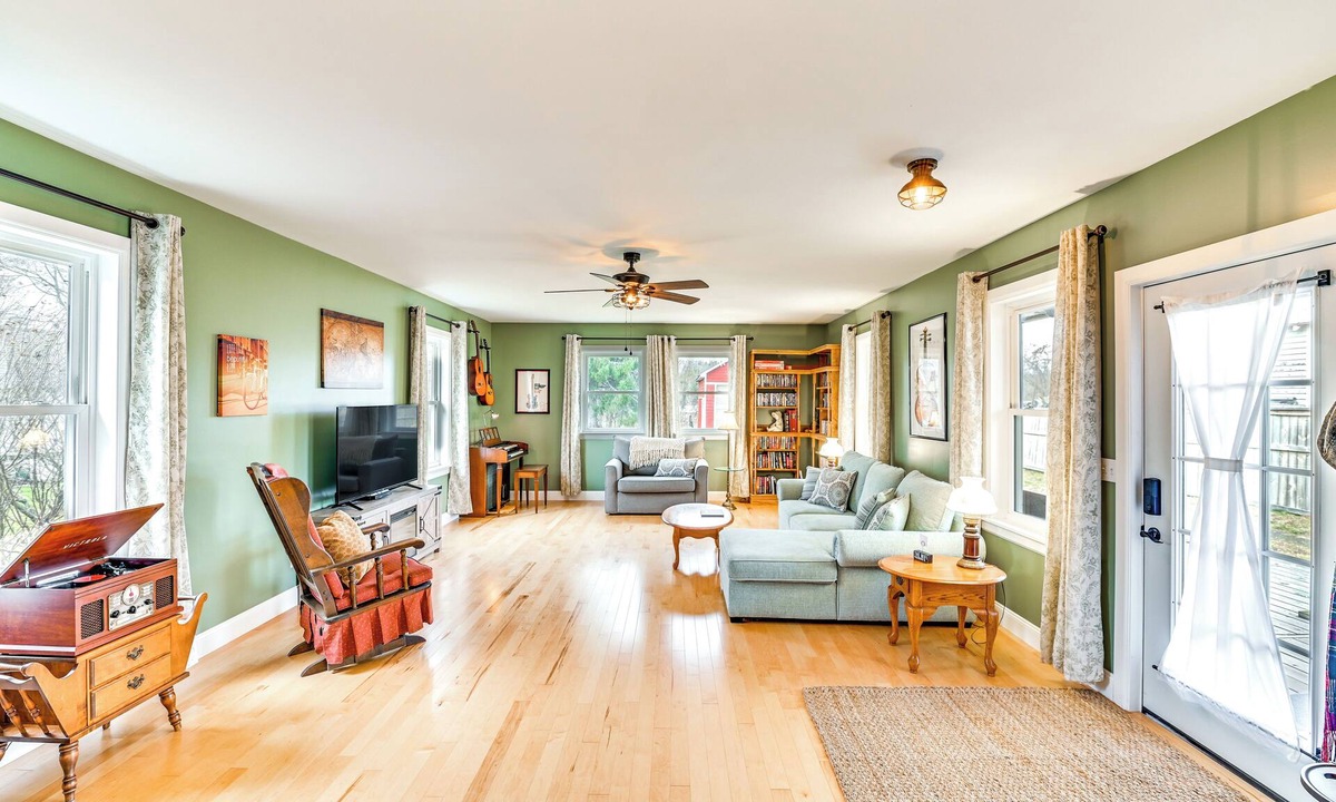 Westerlo House | 'The Olde Westerlo Village House' - Summer Escape