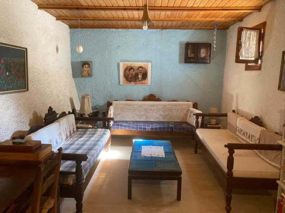 Armenoi House | Traditional Cottage House