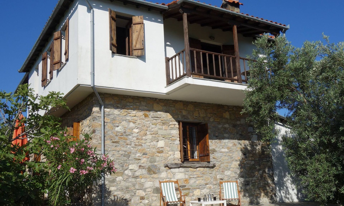 Stonehouse | Xinovrisi