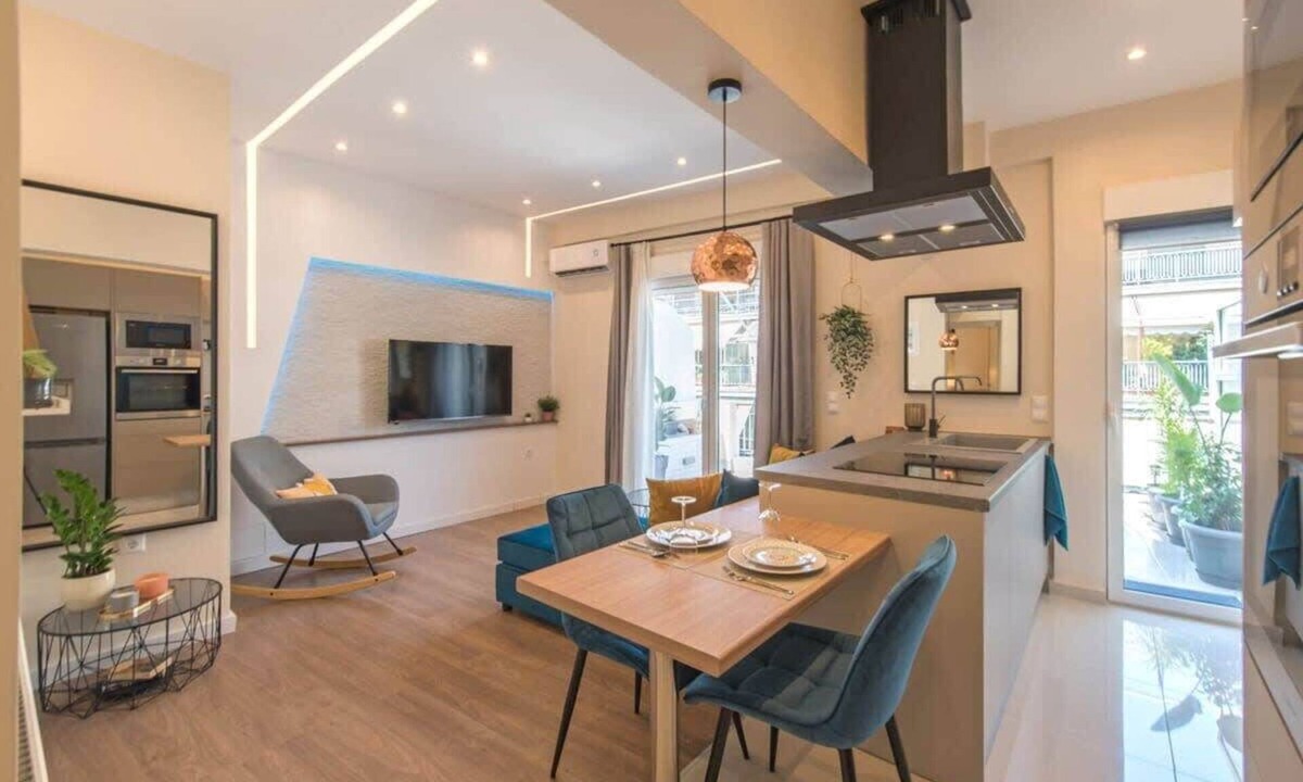 Ampelokipoi Apartment | Urban Luxury Haven in Athens Center