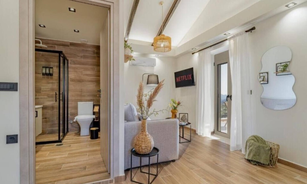 Kroustas Apartment | Urban Mountain Retreat in Kroustas village.