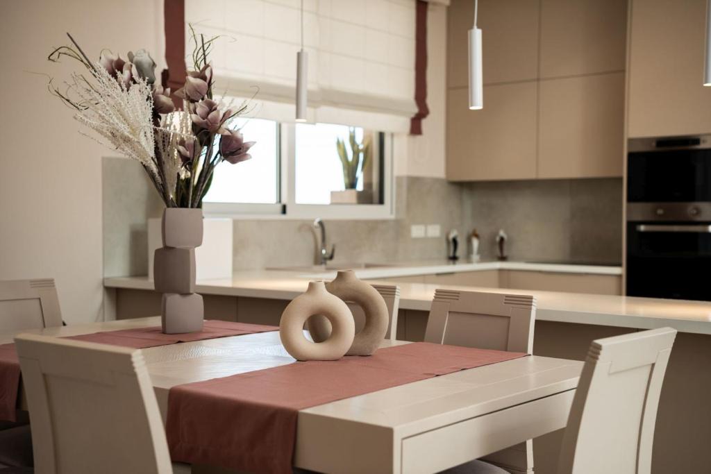 Maries Apartment | Villa Amada - Spacious & Modern Apartment, by Zantewize