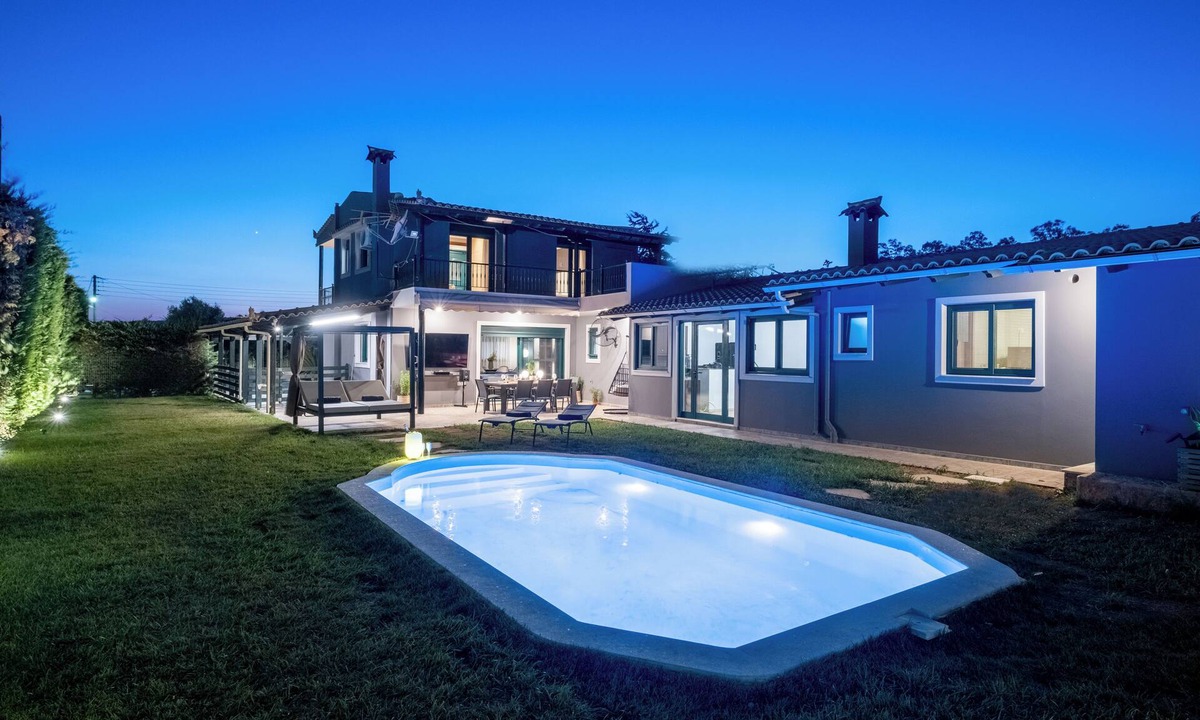 Kropia Villa | Villa Casa del G private pool and barbecue nSpecial reservations for events.