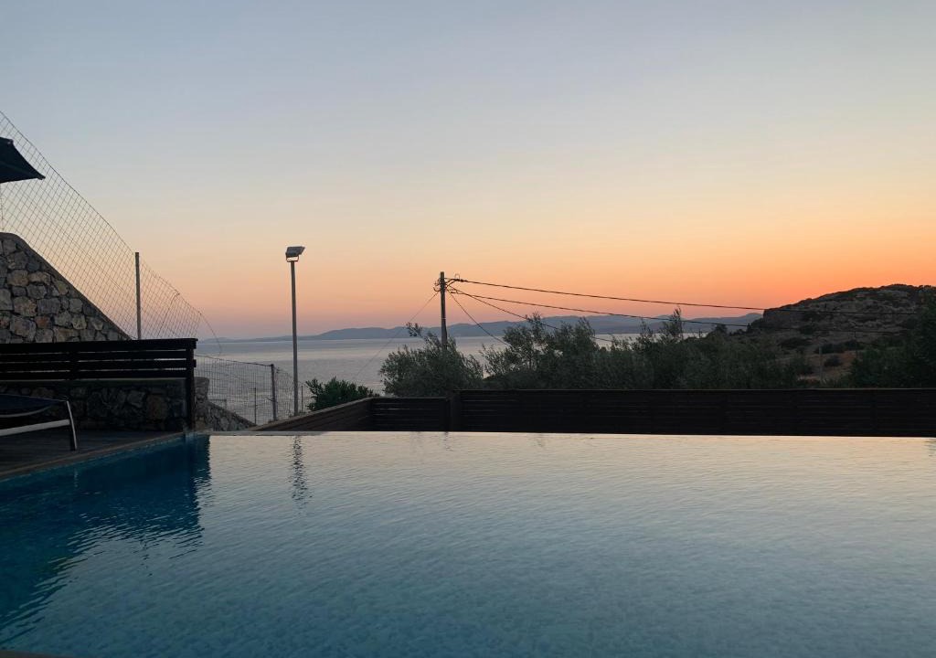 Pefkos Villa | Villa Edith