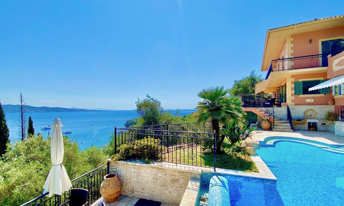 Vlachatika Villa | Villa Eleni Kalami with private pool