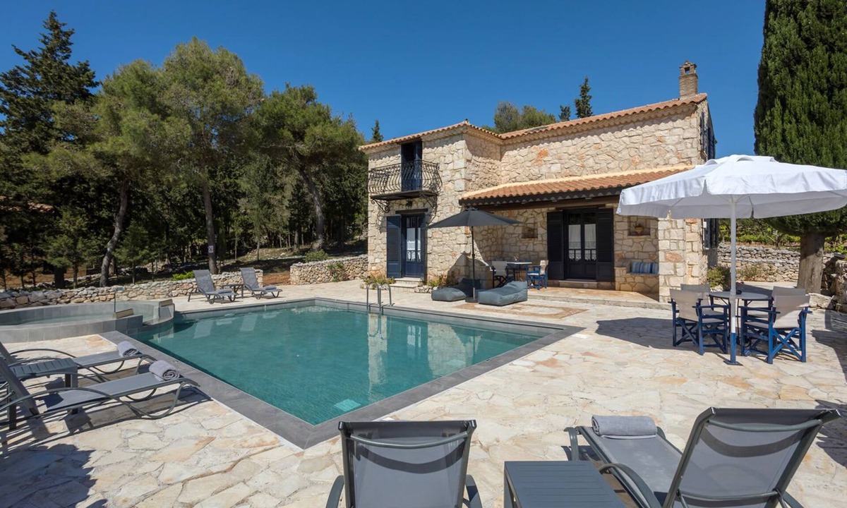 Agia Marina Villa | Villa Nephos - Beautiful sea views