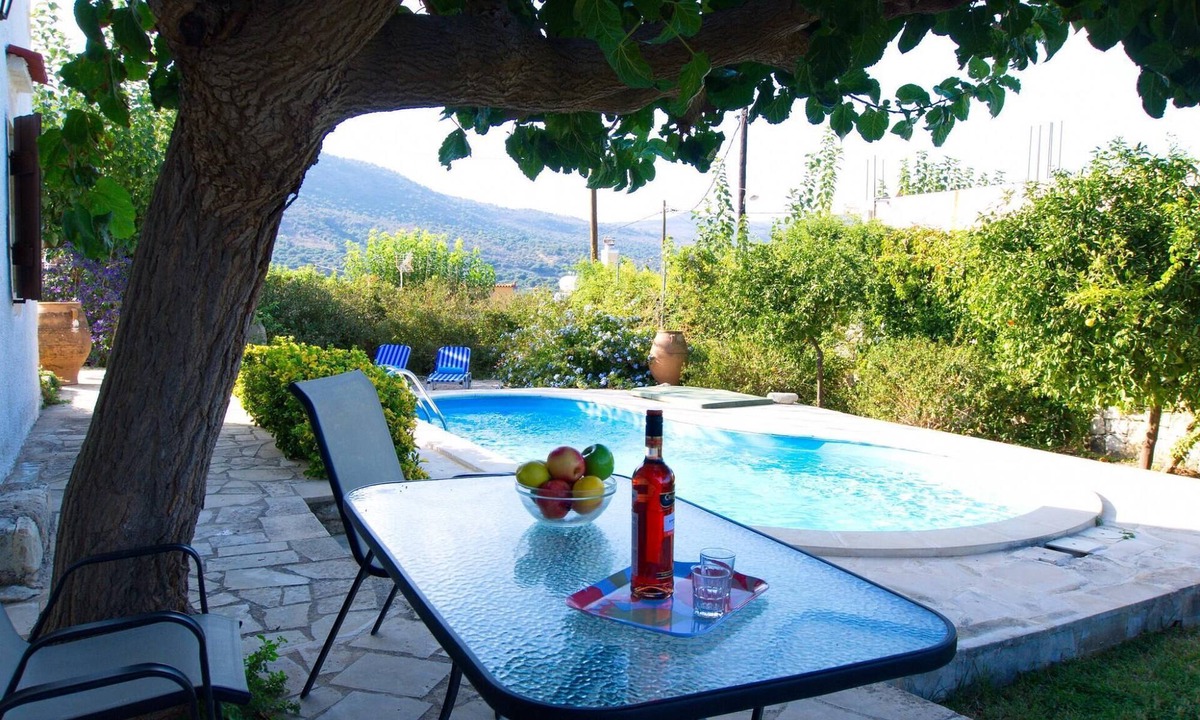 Makhairoi Villa | Villa Nikoletta in Stylos
