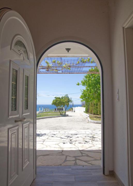 Ag. Georgios Villa | Villa Riviera