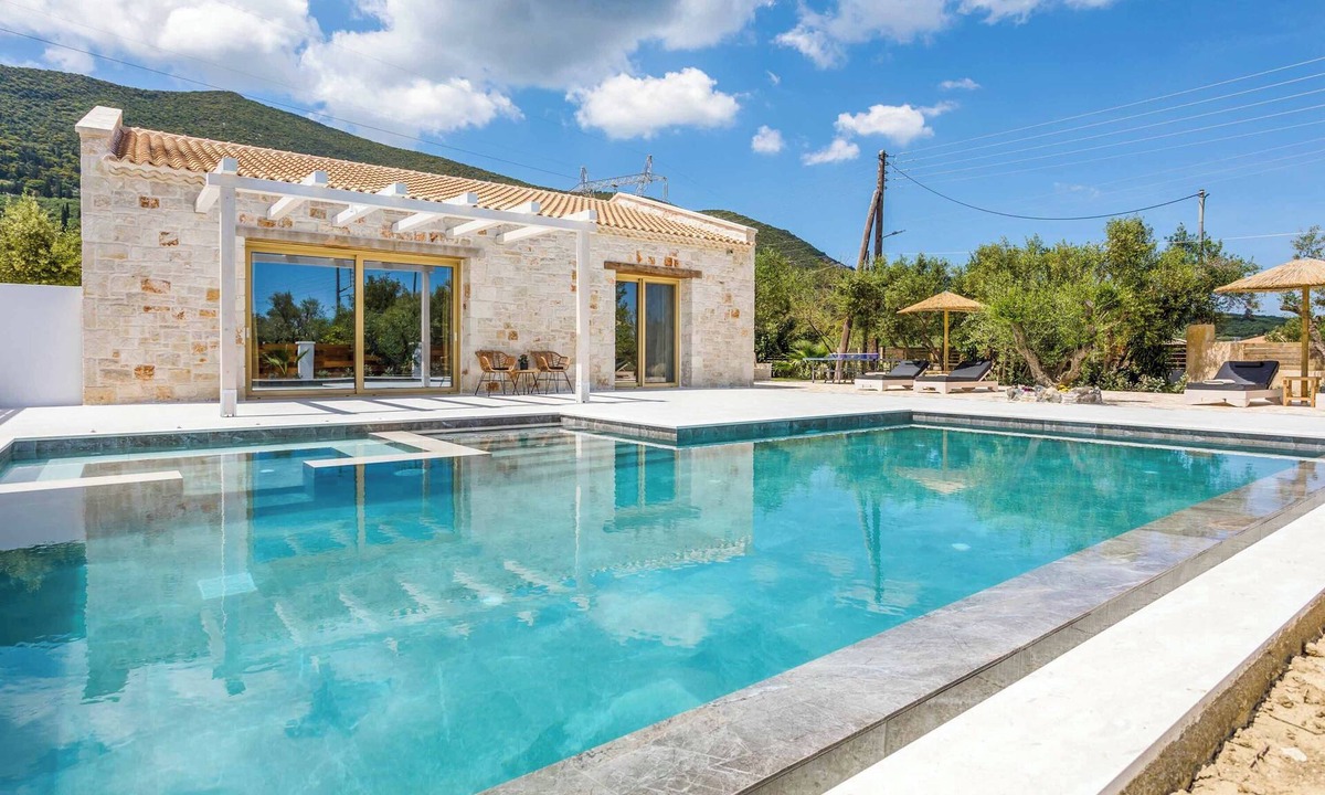 Alykes Villa | Villa Stagionello - Two Bedroom Villa, Sleeps 4