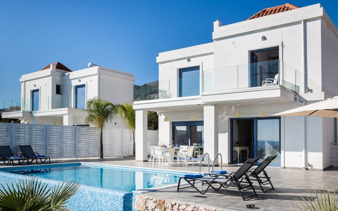 Skala Villa | Villa Starfish: Large Private Pool, Walk to Beach, Sea Views, A/C, WiFi