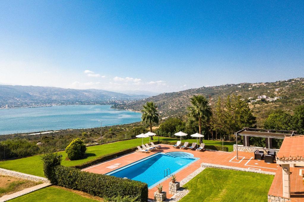 Pitharion Villa | Villa Thealassa