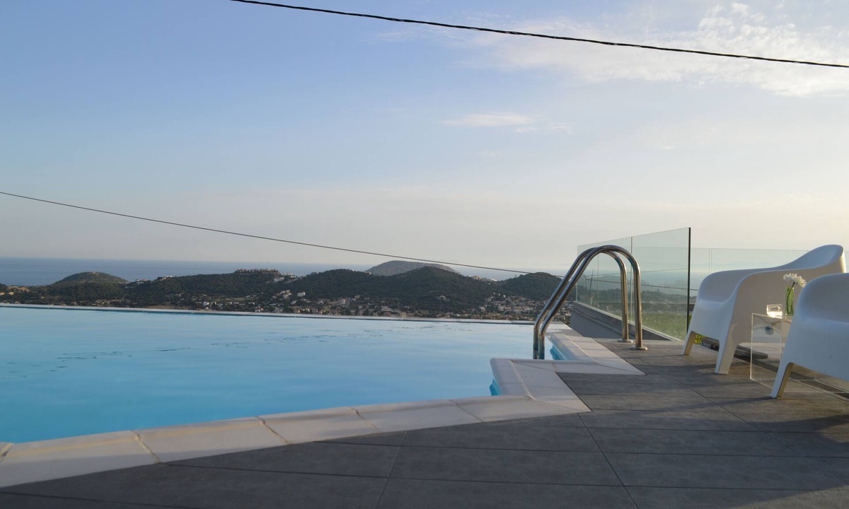 Anavyssos Villa | Villa with pool in Anavyssos - View to Saronikos