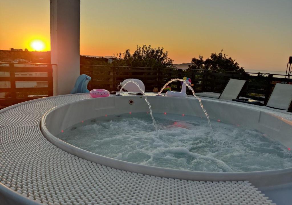 Galatas Villa | Villa Yacht Chania