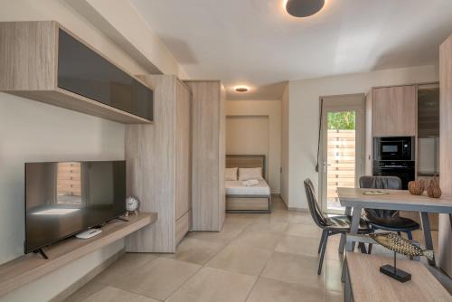 Trachilos Apartment | Vissalo Studios