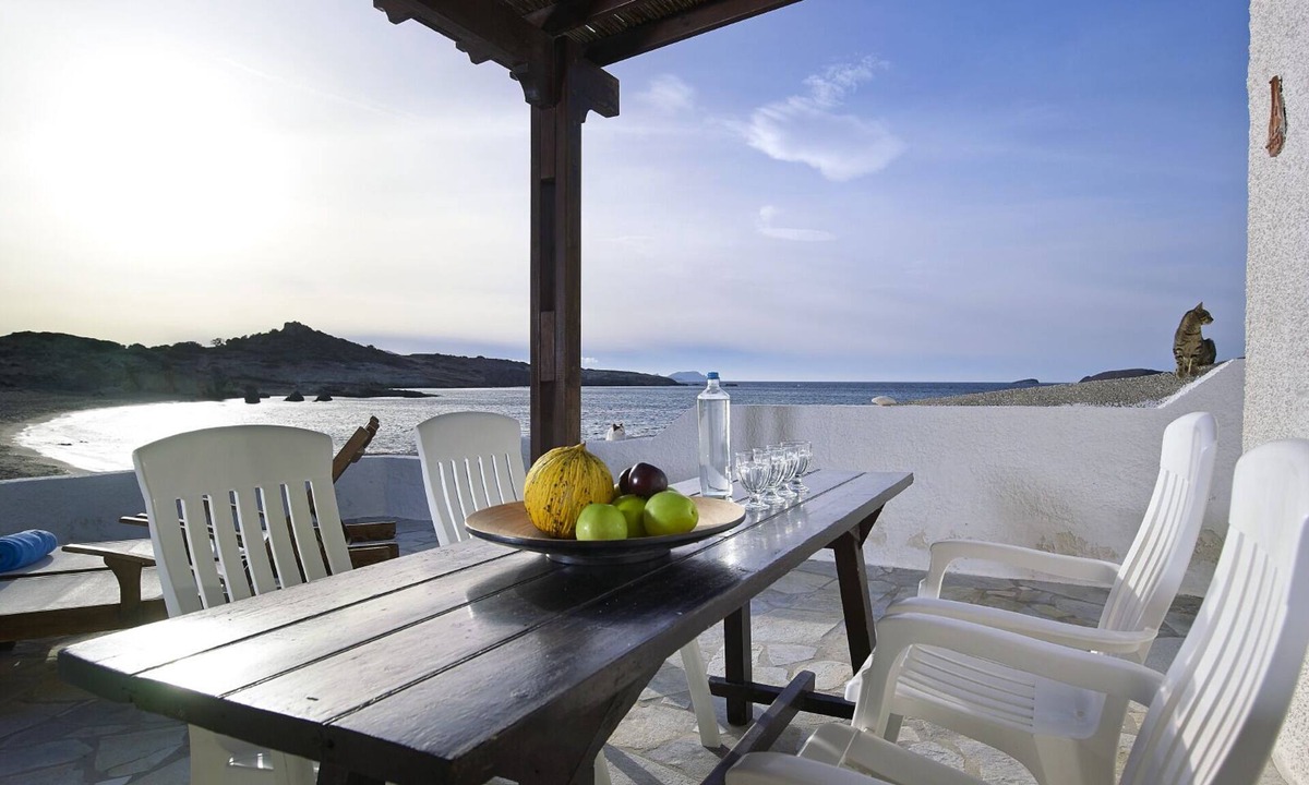 Pachena Apartment | Vrahos house on the beach